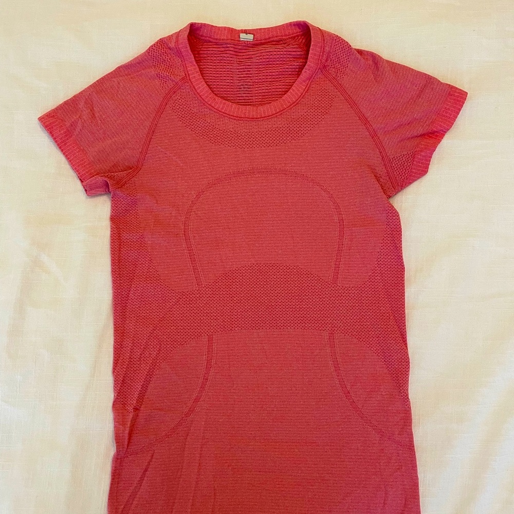 Lululemon Swiftly Tech Short Sleeve Shirt